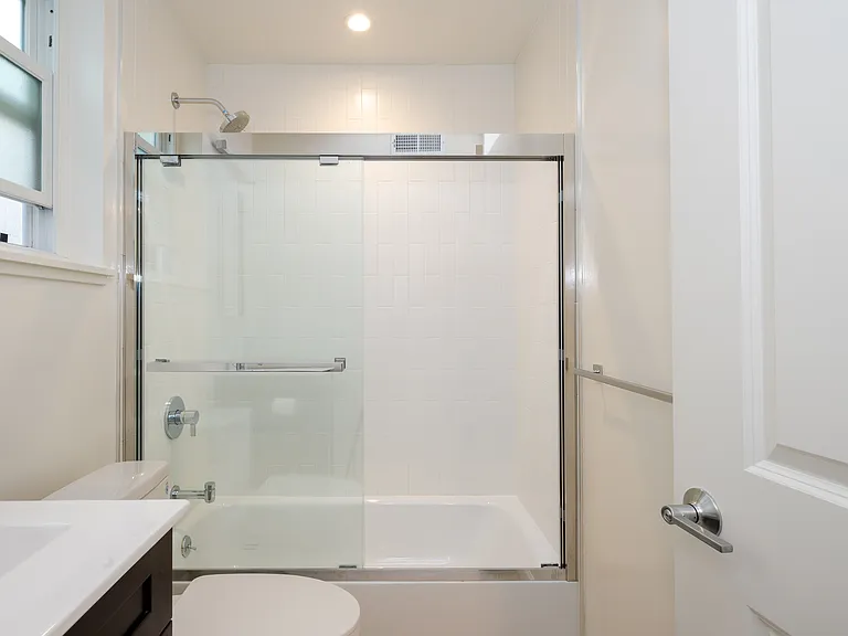 935 Burnett Ave #4 — Photo 17