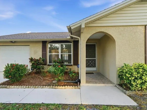 3136 Loomis Dr, New Port Richey, FL 34655
