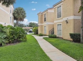 915 Riverside Dr APT 523, Pompano Beach, FL 33071