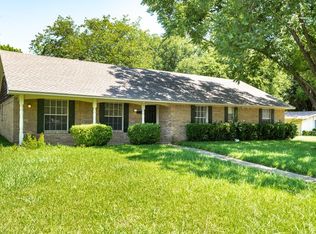 321 Valleyglen Dr, Desoto, TX 75115