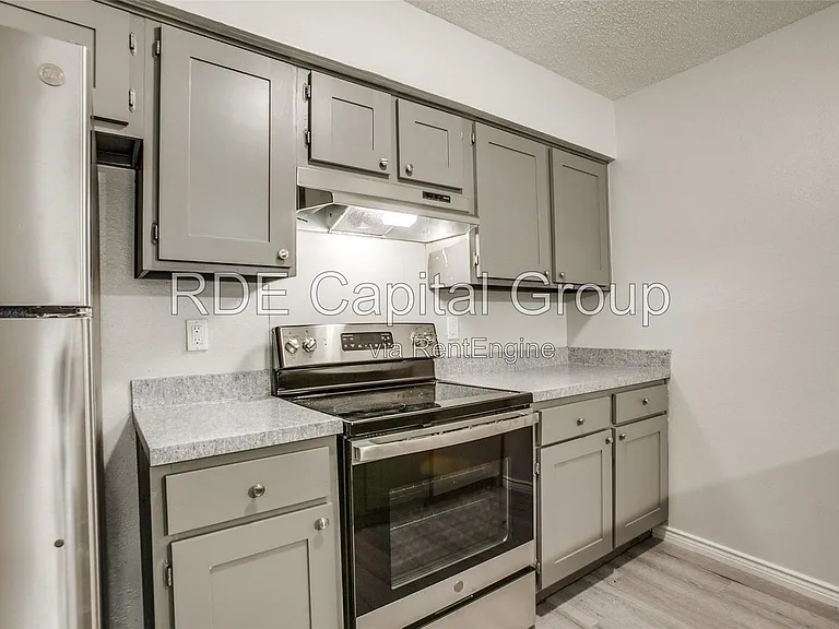 1935 Cranford Dr #104 — Photo 21