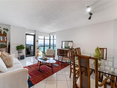 2555 Collins Ave APT 2300, Miami Beach, FL, 33140