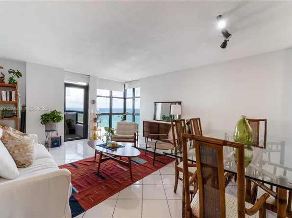 2555 Collins Ave APT 2300, Miami Beach, FL 33140