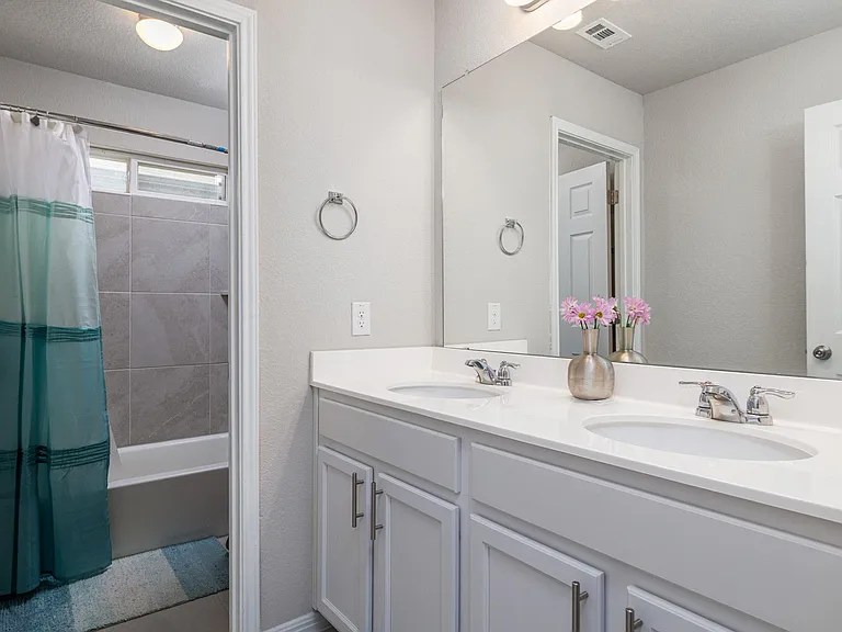 453 Arrowhead Vine St — Photo 18
