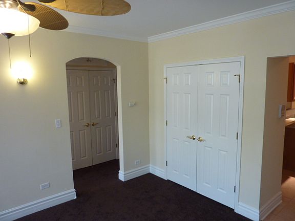 3rd image of 1849 Euclid Ave APT 20