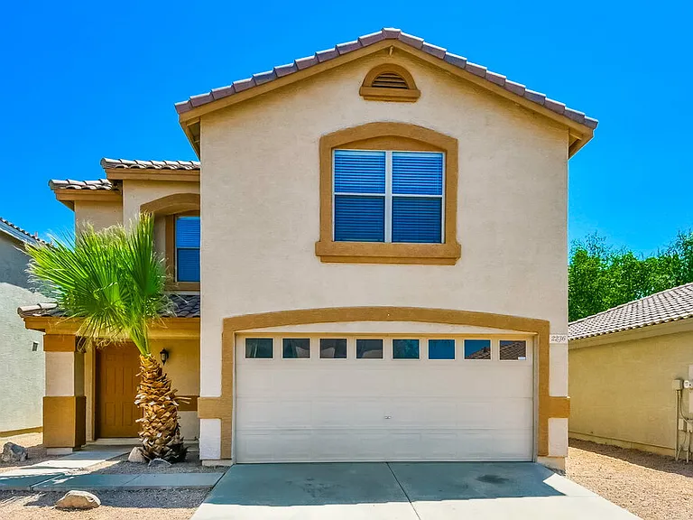 2236 E Spruce Dr — Photo 1