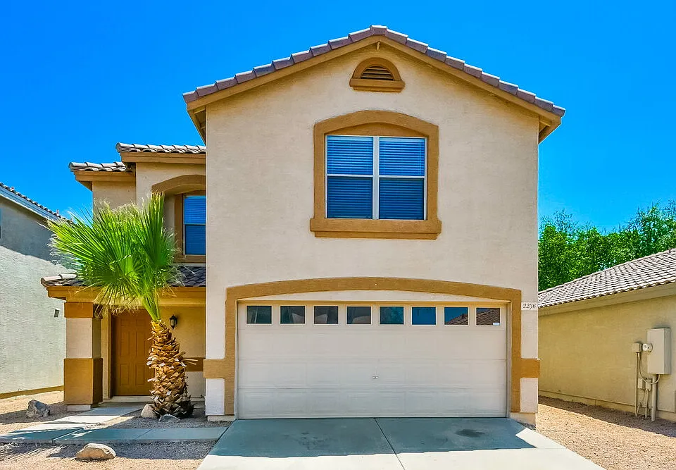 2236 E Spruce Dr