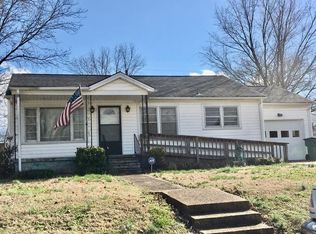 1404 Circle Dr, Tuscumbia, AL 35674