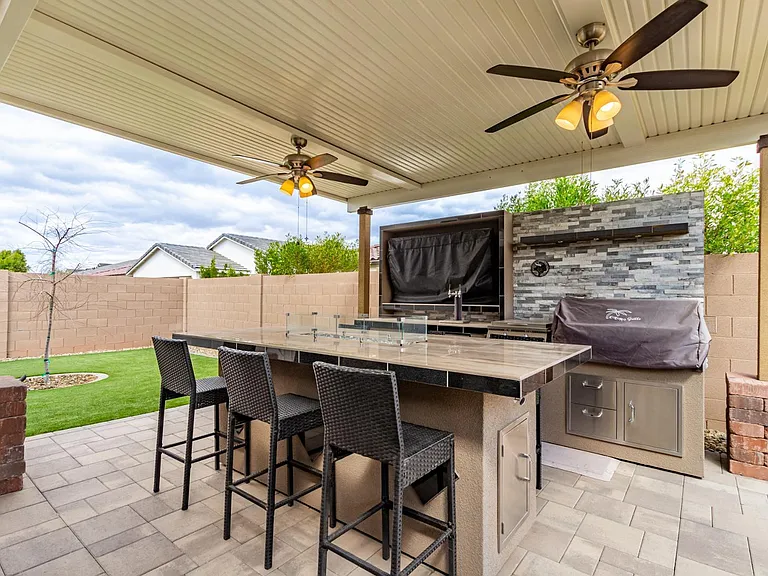 17494 W Middlebury St — Photo 39