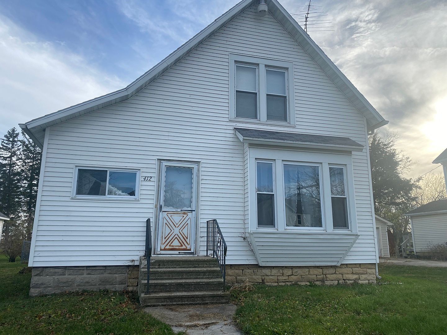 412 E Chester St, Cabery, IL 60919 Zillow