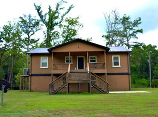 2042 Lake Grove Rd, Wewahitchka, FL 32465