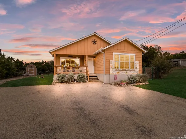 6016 Apache Moon, Spring Branch, TX 78070