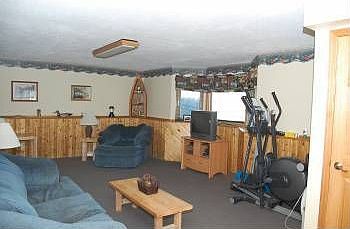 3rd image of 1078 Bear Cir NE