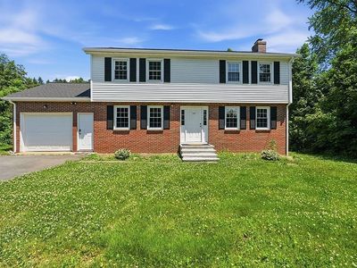 1107 N Pleasant St, Amherst, MA, 01002