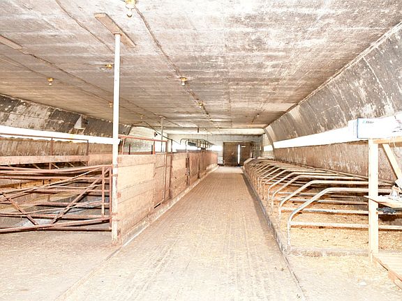 5th image of 49074 Range Road 241
