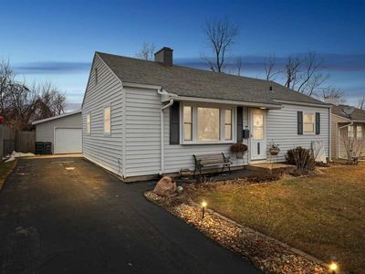 3752 F Ave NE, Cedar Rapids, IA, 52402