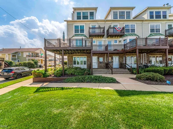 6903 Father Caruso Dr Unit 10, Cleveland, OH 44102