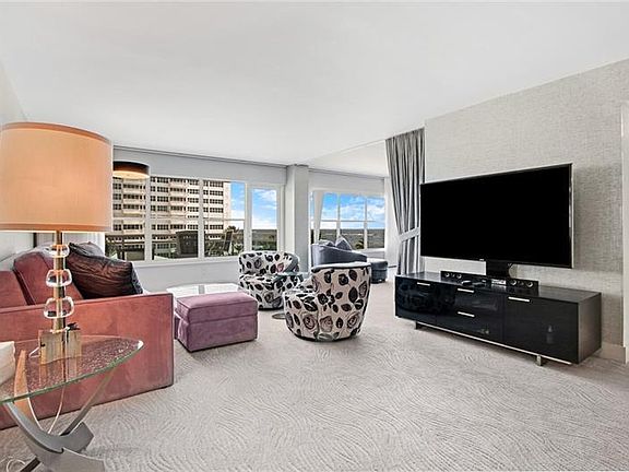 2nd image of 3900 Galt Ocean Dr APT 316