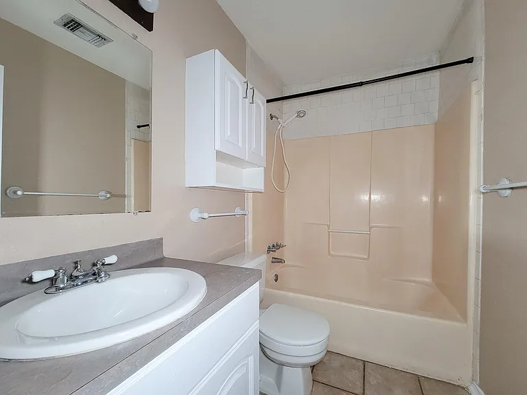 29002 Sedgefield St — Photo 27