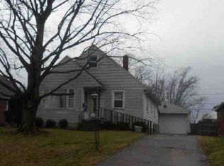 3137 Larue Dr, Dayton, OH 45429