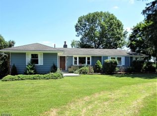 210 Beaver Run Rd, Lafayette, NJ 07848