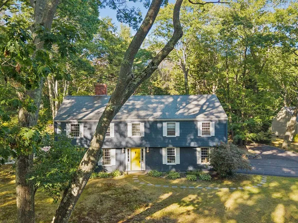 18 Broad Cove Road, Cape Elizabeth, ME 04107