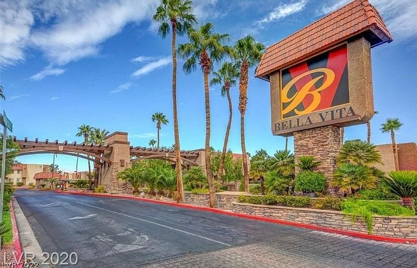 1st image of 5350 River Glen Dr Unit 300
