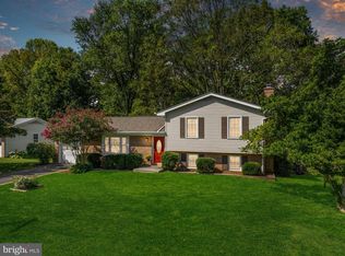 111 Orchard Cir, Hamilton, VA 20158