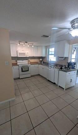 3rd image of 9136 Lunar Ln