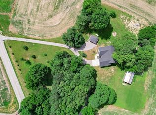 10469 N Syracuse Webster Rd, Syracuse, IN 46567