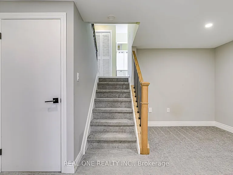 604 Bridle Wood — Photo 24