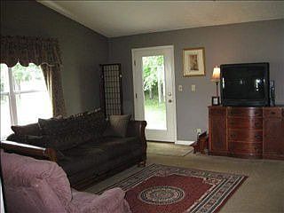 3rd image of 40 Equinox Ct