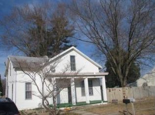 104 W Edwards St, Payson, IL 62360