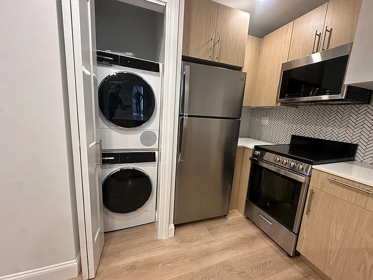 2 Joy St #B — Photo 3