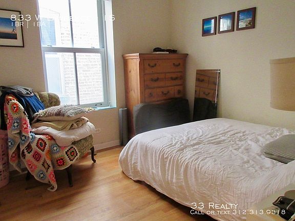 4th image of 833 W Lawrence Ave APT 1S