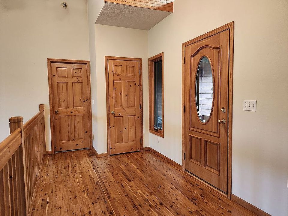 1st image of 527 138th Ln NE