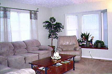 4th image of 8132 S Lynn Dr
