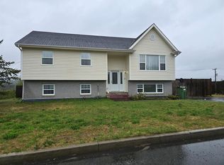 9 Winter Ave, Wabush, NL A0R1B0