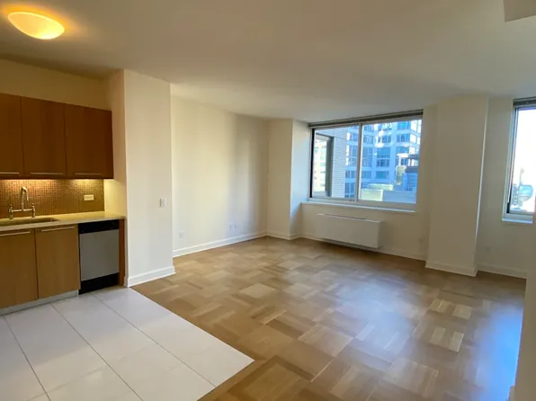 400 West 63rd Street image 2 of 9