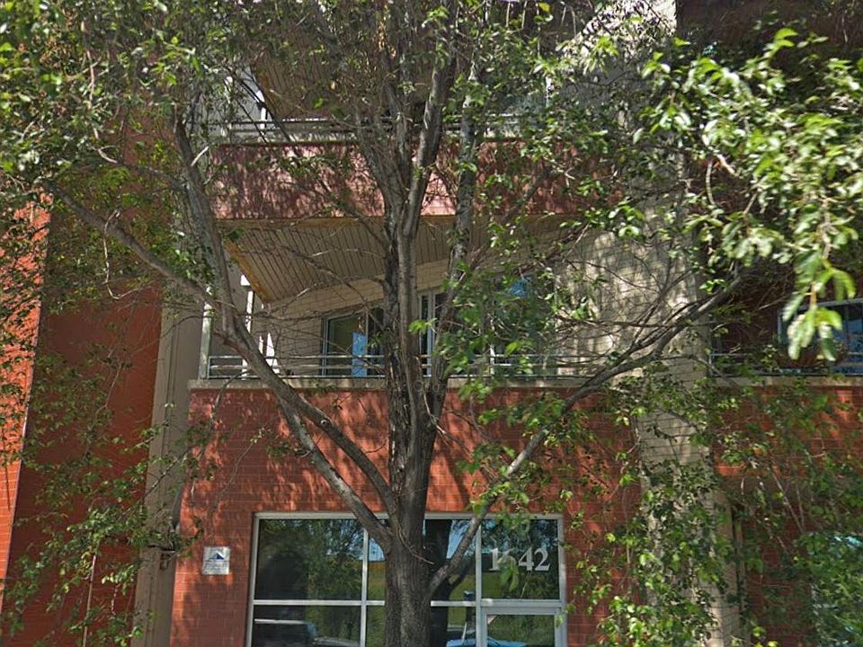 1st image of 1642 N Bosworth Ave APT 3S