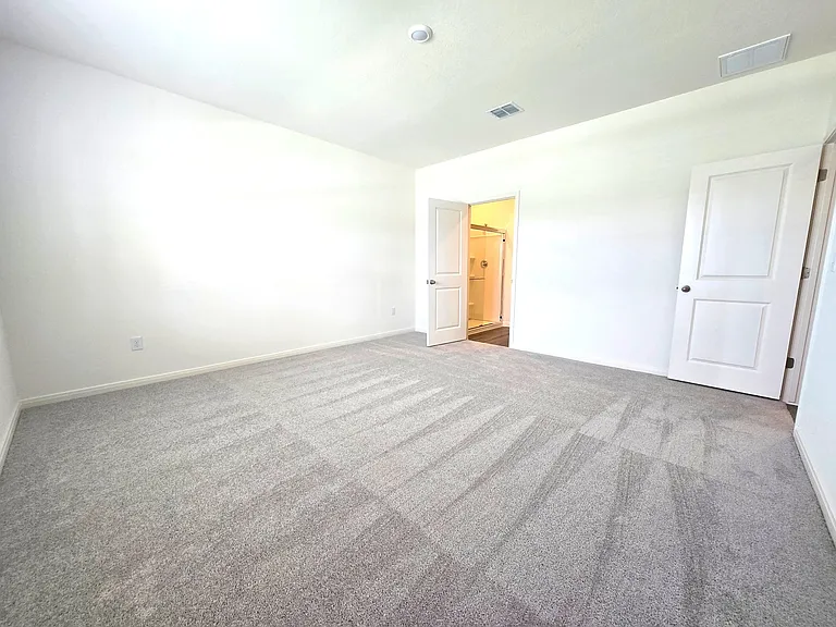 504 McFadin Way — Photo 6