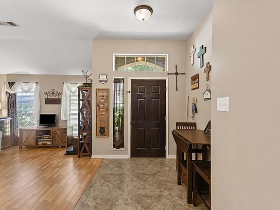 4th image of 3101 Blake St