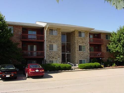 1st image of 5350 Camelot Dr APT 7
