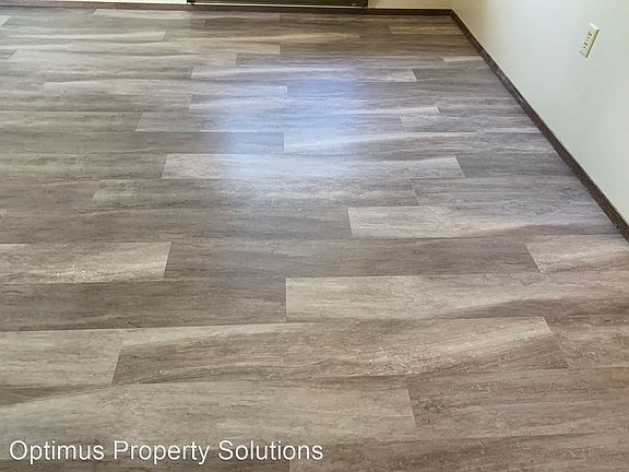 4th image of 2075 Vista Dr #11388558