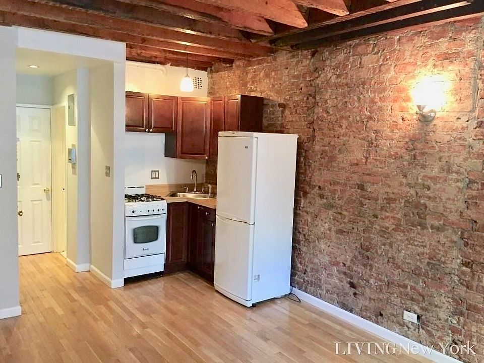 2nd image of 459 Park Ave S #2CC