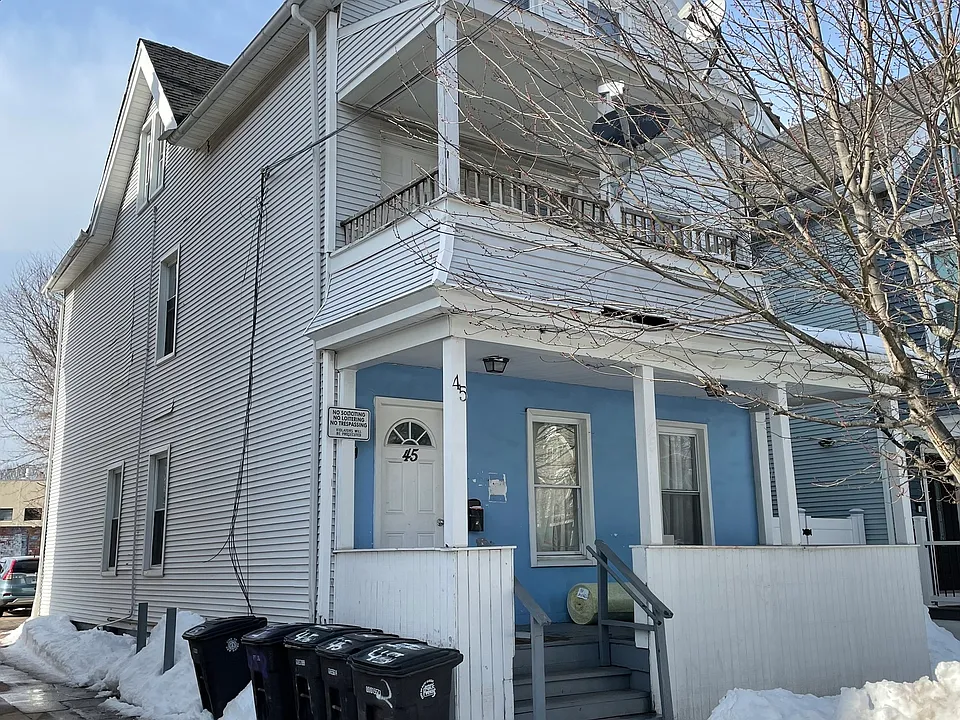 45 Frank St