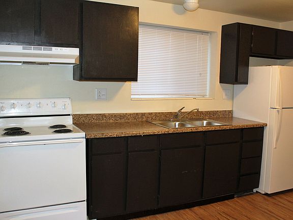3rd image of 4154 S 3200 W APT 3