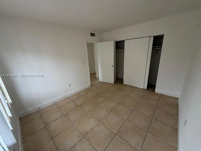 1821 NE 168th St #B3 — Photo 8