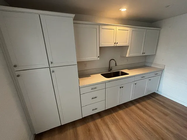 2599 Laurel Ave #B — Photo 9