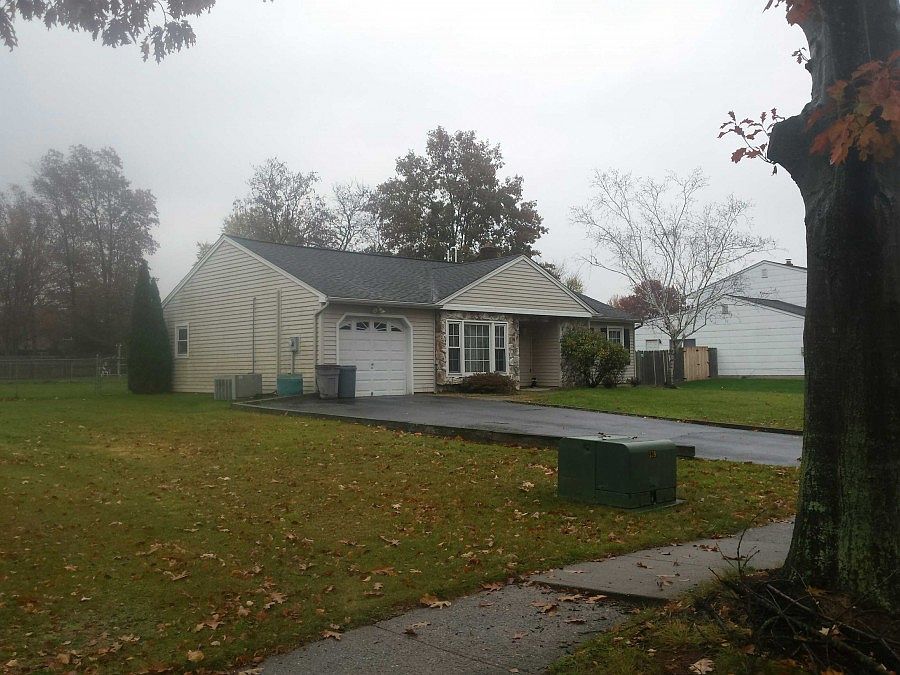 2nd image of 26 Seward Ave